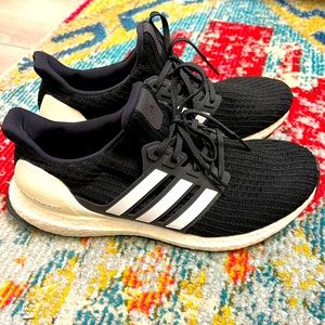 Unisex sz 8 Adidas Ultraboosts